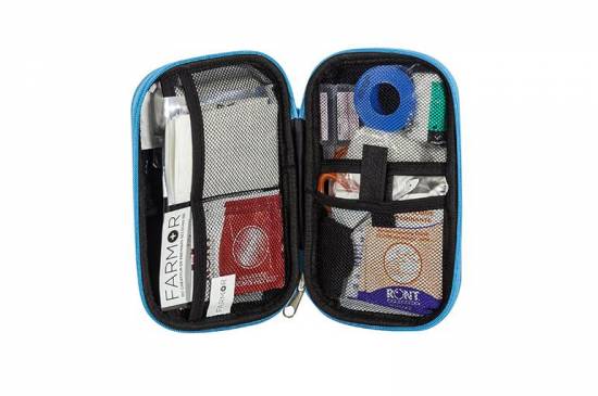 Produit d'hygi&egrave;ne Trousse de secours &laquo; Soudeur &raquo; 2/4 personnes Fermeture par zip -Trousse en EVA Bleue Fluorescent avec croix BGT